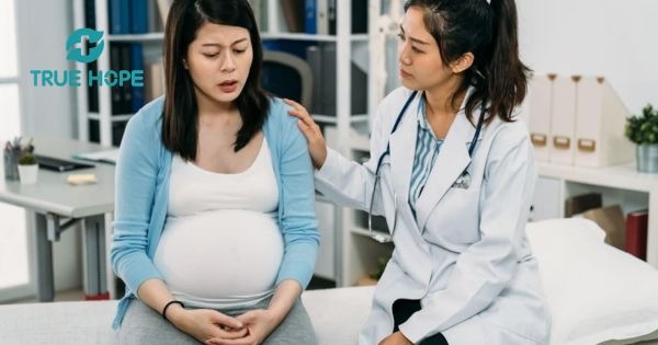 Dấu hiệu mẹ bầu cần đi khám
