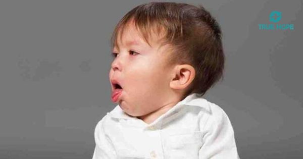 Trẻ bị viêm họng