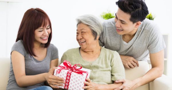 Sức khỏe của ba mẹ là món quà quan trọng nhất