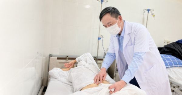BSCKII Nguyễn Quốc Tiến thăm khám nam khoa tại Phòng khám Đa khoa Quốc tế True Hope